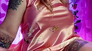 girls in high heels and nighties tease 😏