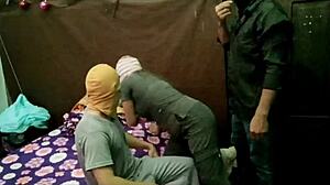 la maldicion del trio casero se apodera del porno latino mi novia invito a su amigo de la universidad a beber unos refrescos y luego terminamos follandos los tres porno real casero