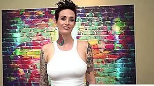 Conorcoxxx deepthroats Brook Lynn's big cock!