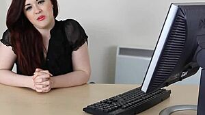 hot redhead guides sperm donation 😏