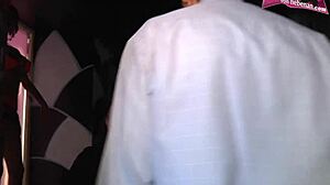 Deutsche nutte geht mit freier in ein pornokino!