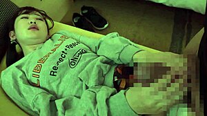 เฮ้ย อยากเห็นน้องสาวญี่ปุ่นขั้นตอนของฉันเล่นชู้กับฉันไหม?