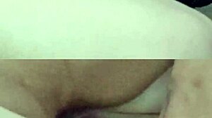 buceta apertada do clit�ris grande e os seios grandes naturais pulando enquanto meto r�pido e forte sexo mission�rio