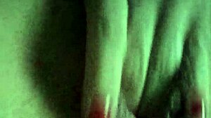 Me Aprieto El Clítoris Con La Conchita Sensible Recién Cogida