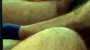 Mature woman giving blowjob while fucking 😍