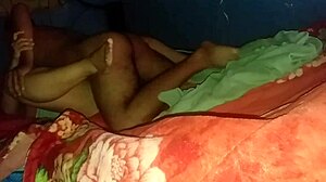 Me tiene loco el enorme culo de mi hermanastra y me la follo bien rico