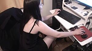 Feet girls dominate slaves domination kinky bdsm fetish mistress lick femdom