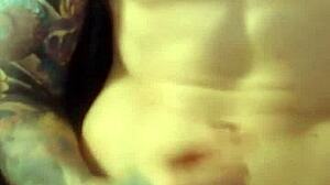 i'm jerkin off for chatroubate as hot twink