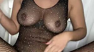 claudia bavel's big squirt in lingerie