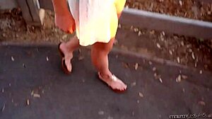 POV Lesben-Spaß mit Cosima Knight und Roxy Rox