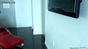 Pov lesbo fun with cosima knight and roxy rox