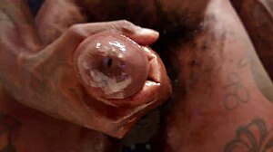 your favorite pornstar hallelujah johnson masturbates solo