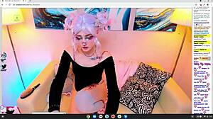 Cosplay hentai pet wants to play with you