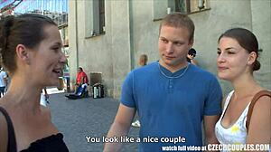 Czeska młoda para 18+ opłacona za publiczny czwórkę