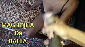 Dotado gozando muito com a morena gostosa