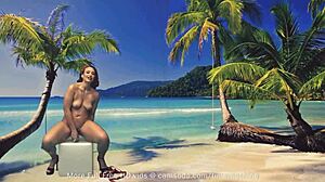 Curvy amateur masturbates with glass dildo on webcam.