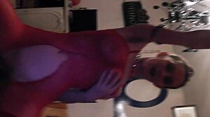 vietnamese girl with stunning charm, can't stop watchin’ her beauty. i’m totally hooked on this vid, ya know!