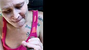 fl sw love camera outdoor blowjob and cum spitting in public car