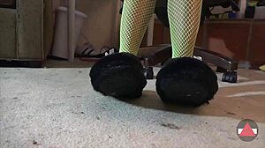 worship my green fishnets feet, amateurs in femdom nylon domination