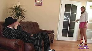 sesso anale a casa del boss del quartiere 25 con kate