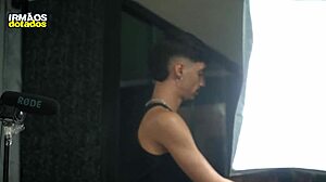 O MOLEQUE TEM UM PAU DELICIOSO PR�VIA