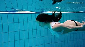 Horny Teen Gets Naked Fast And Shows Her Sexy Body Outdoors