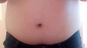 Huge tits cam girl performs live show