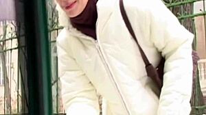 Sweet Teen Girl Banged In Anal Threesome