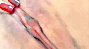 I want to cum with you while exploring pussy and ass in this mature couple session