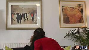 Heeled Brit gets creampied after blowjob and handjob 😍