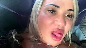 Feeling horny on the bus from RJ to SP, flashing pussy