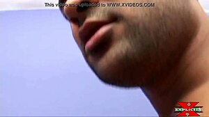 Gata Com Bunda Gigante Dá O Rabo De Presente De Natal Para O Músico Da Banda - Lucas Crazy!