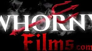 Vruća Latina model sa velikim sisama dobija tesnu pičku lizanu i jebanu.