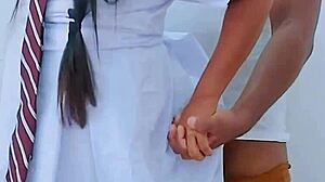 टीन 18+ कपल हॉट बेडरूम में वाइल्ड हो रहे हैं!