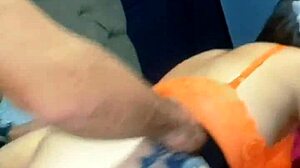 I am a hot newlywed girl