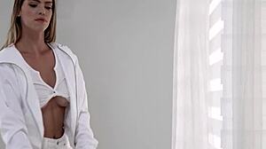 hot big boobed massage babe leah lee rides client's dick