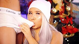 i'm the medellin slut with innocent look, i love sucking cock, my lips always seeking more