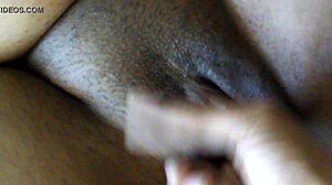 i'm into this shaved pussy fucking scene