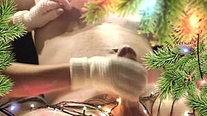 Neighbor housewife gives christmas handjob and blowjob leading to creampie