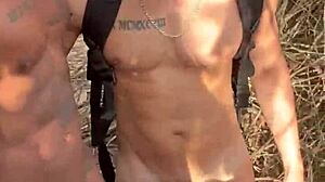 Orgia rolou solta com os famosinhos ao ar livre na trilha engenheiro goulart com v�rios novinhos dotados