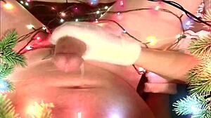 Neighbor housewife gives christmas handjob and blowjob leading to creampie