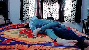 Slim Desi Aunty Screwed by Huge Cock in Homemade Clip