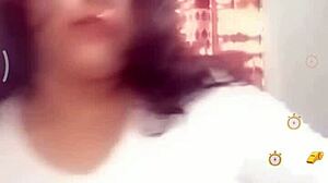Sona Bhabhi shows nipples on Bigo live