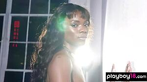 Muscular black panther ana foxxx presenting a sensual striptease