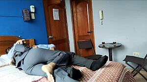 Follandome a la agente inmobiliaria con mi gran polla!