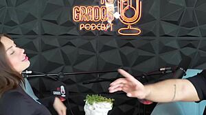 Sara Blonde sucks fan after hot interview!