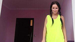 Hot Girl Gives Foot Fetish Jerk Off Instructions