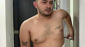 Me folla duro el culo a pelo despu�s de la ducha