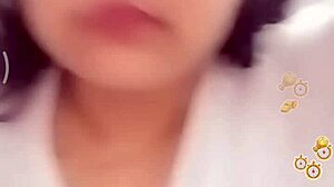 Sona Bhabhi shows nipples on Bigo live