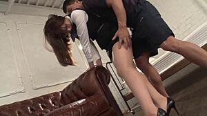 Access the full version of the Japanese amateur video